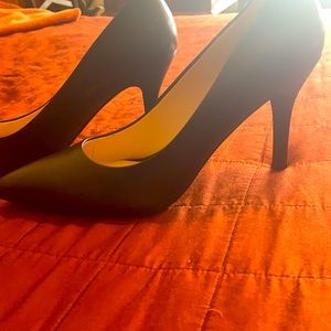 Nine West Black Pumps